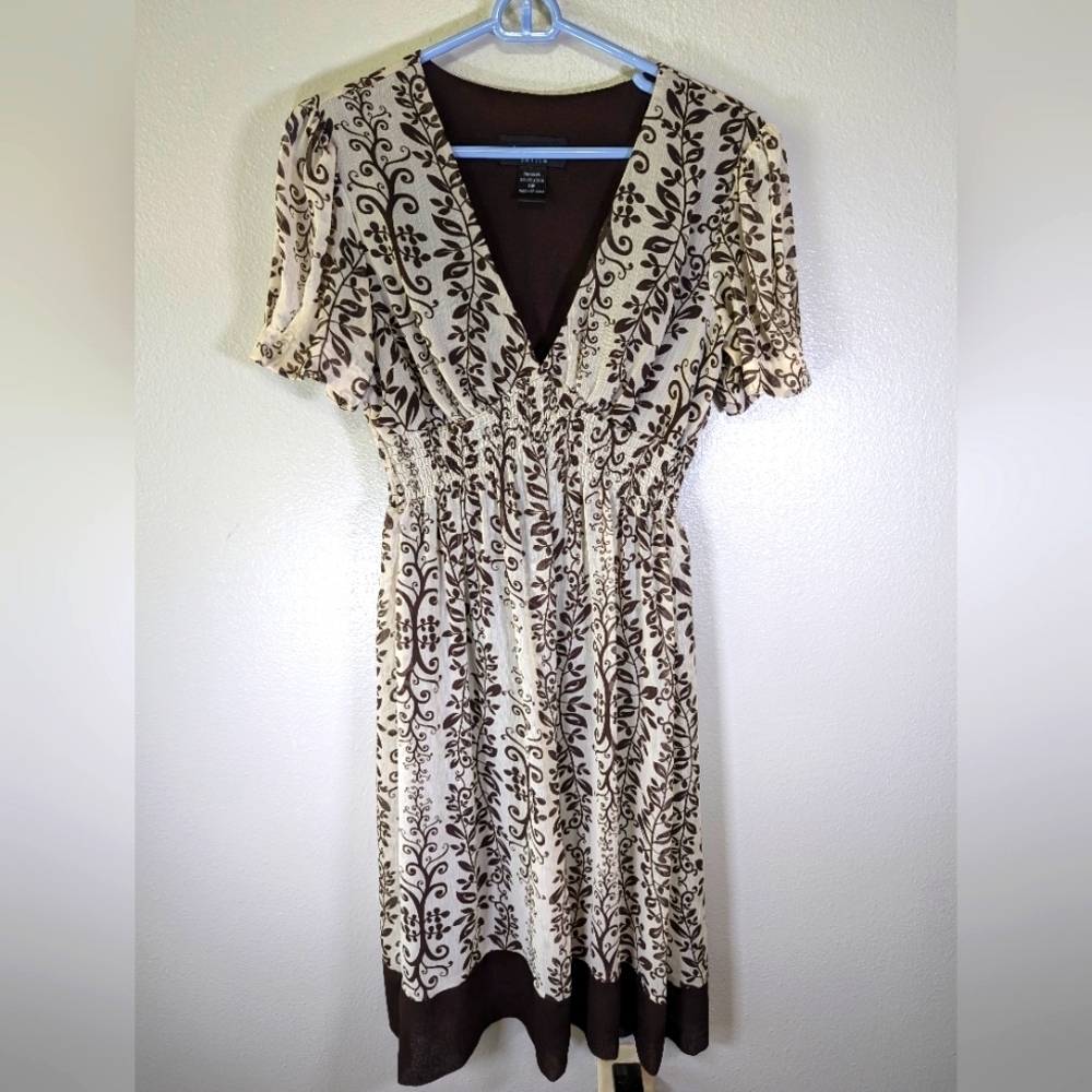 Connected Apparel women's cream and brown vneck dress size petite 10